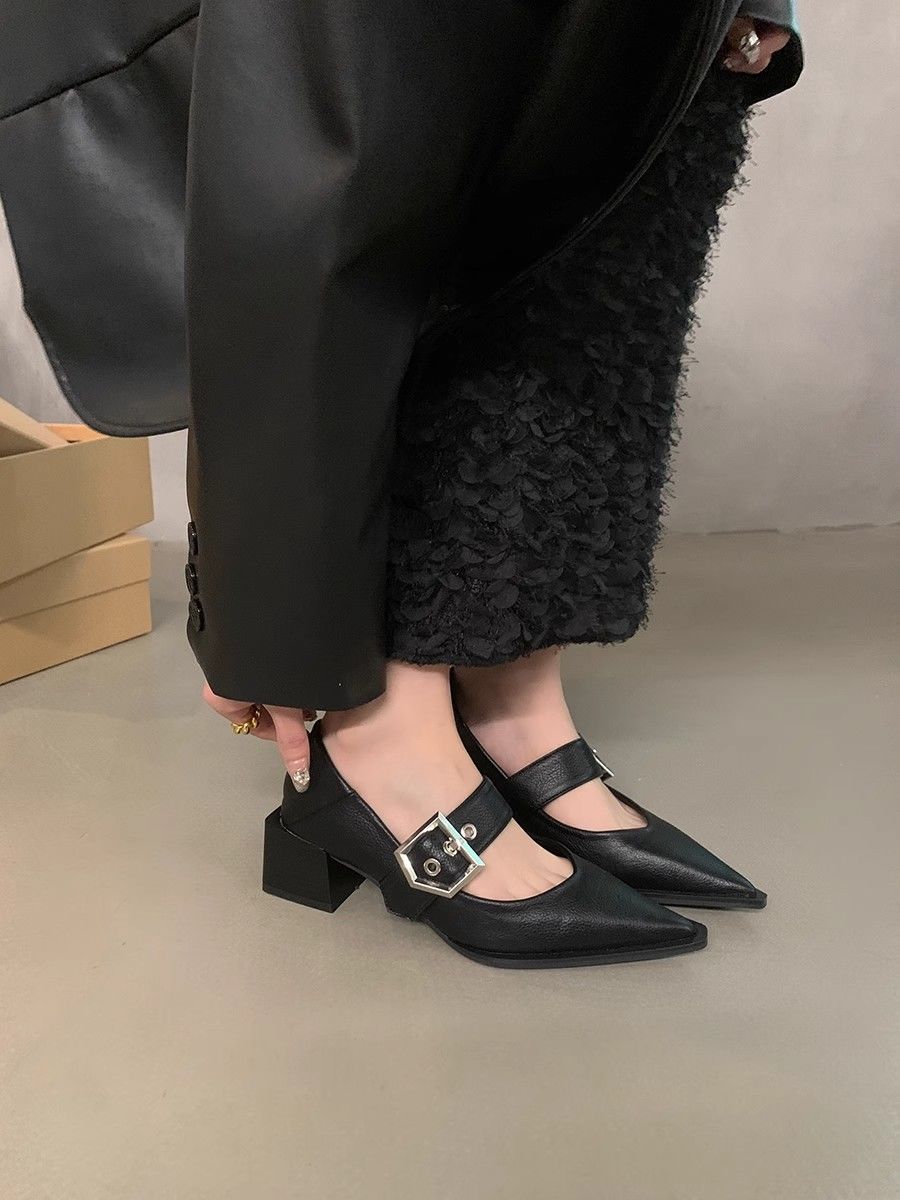 Vintage Women Mary Jane Pointe - đánh giá và giá Vintage Collectible Shoes