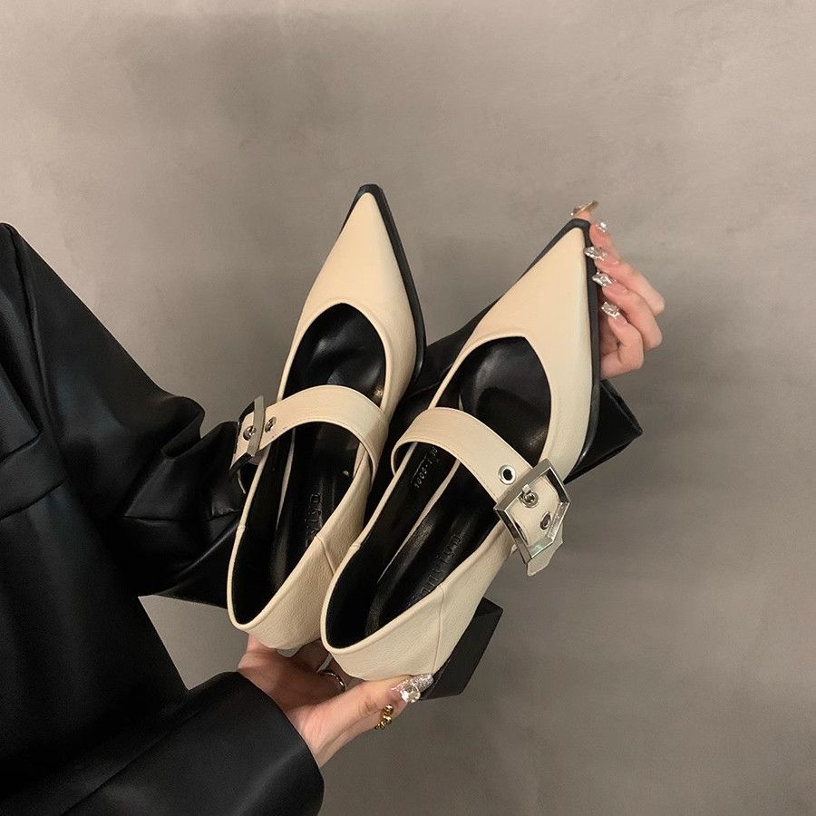 Vintage Women Mary Jane Pointe - đánh giá và giá Vintage Collectible Shoes
