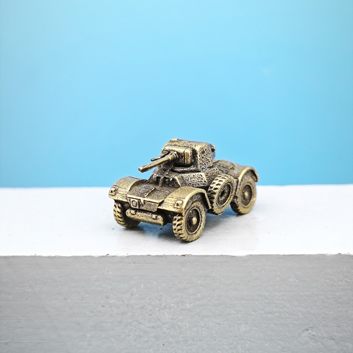 Vintage Brass Wheeled Armored  - đánh giá và giá Vintage Collectible Cars