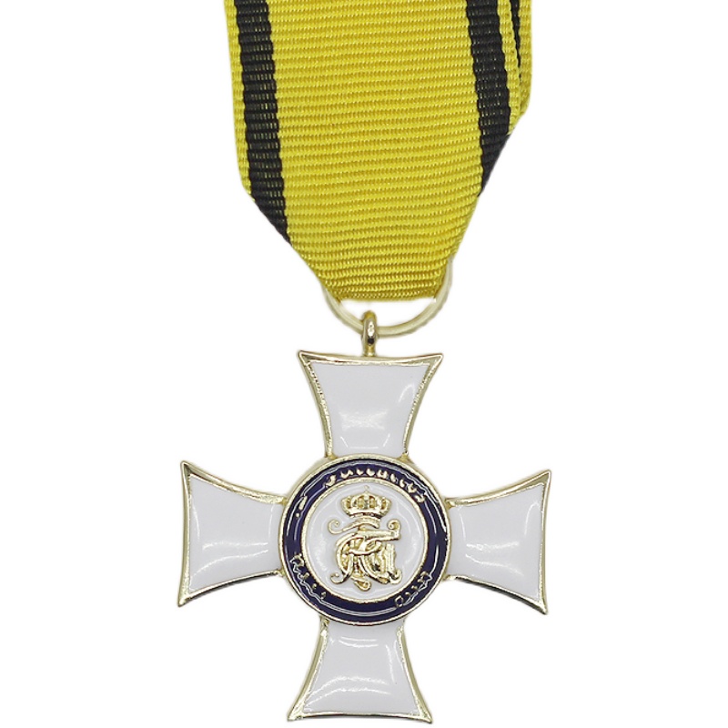 Classic Cross Medal Replica Co - đánh giá và giá Collectible Vintage Brooches